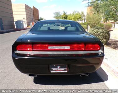 2013 Dodge Challenger SXT - Photo 4 - Mesa, AZ 85202