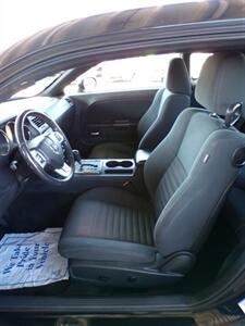 2013 Dodge Challenger SXT - Photo 13 - Mesa, AZ 85202