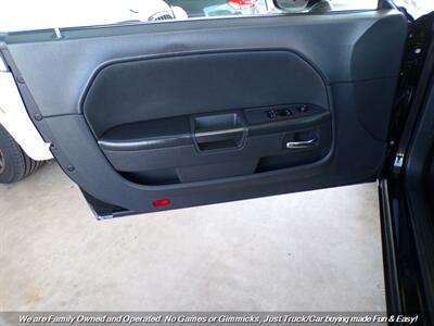 2013 Dodge Challenger SXT - Photo 11 - Mesa, AZ 85202