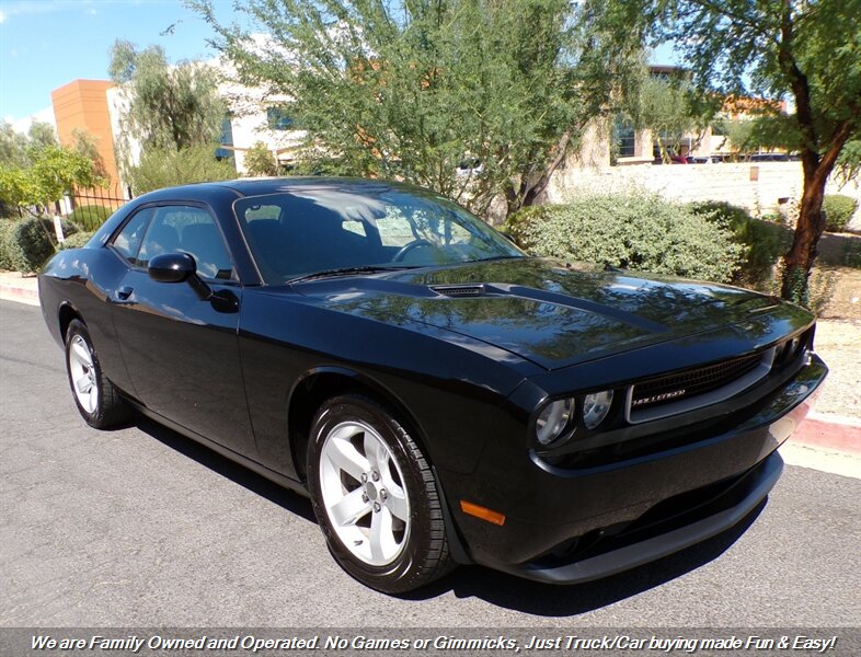 2013 Dodge Challenger SXT   - Photo 1 - Mesa, AZ 85202