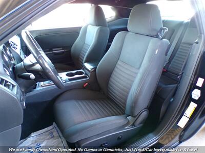 2013 Dodge Challenger SXT - Photo 14 - Mesa, AZ 85202