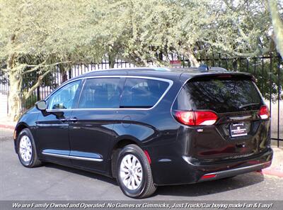 2018 Chrysler Pacifica Touring L   - Photo 7 - Mesa, AZ 85202