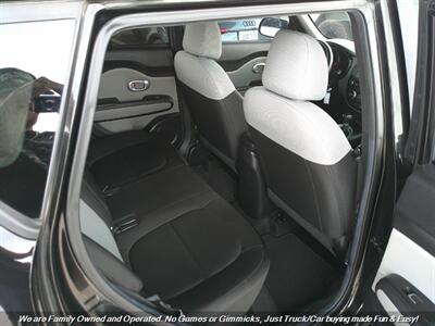 2017 Kia Soul   - Photo 24 - Mesa, AZ 85202