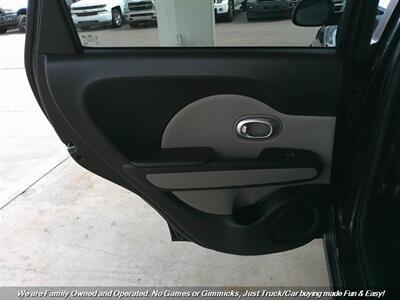 2017 Kia Soul   - Photo 17 - Mesa, AZ 85202