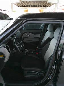 2017 Kia Soul   - Photo 15 - Mesa, AZ 85202