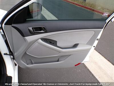 2014 Kia Optima LX   - Photo 29 - Mesa, AZ 85202