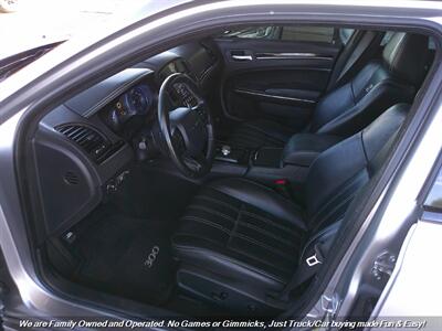 2017 Chrysler 300 Series S   - Photo 15 - Mesa, AZ 85202