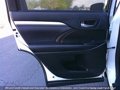 2016 Toyota Highlander XLE   - Photo 18 - Mesa, AZ 85202