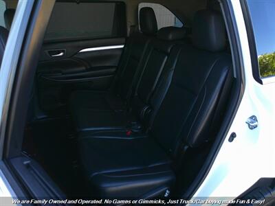 2016 Toyota Highlander XLE   - Photo 21 - Mesa, AZ 85202