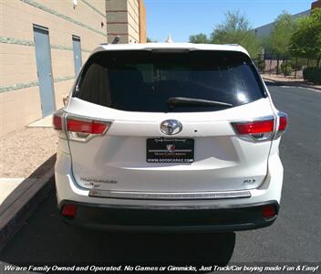 2016 Toyota Highlander XLE   - Photo 4 - Mesa, AZ 85202