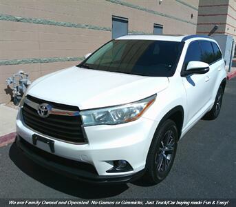 2016 Toyota Highlander XLE   - Photo 3 - Mesa, AZ 85202