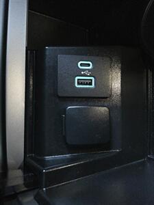 2020 Ford Explorer Limited   - Photo 46 - Mesa, AZ 85202