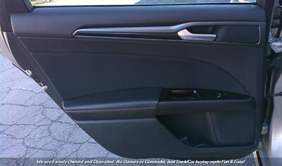 2015 Ford Fusion SE   - Photo 14 - Mesa, AZ 85202