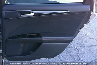 2015 Ford Fusion SE   - Photo 18 - Mesa, AZ 85202