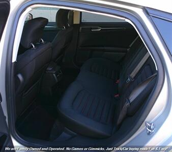 2015 Ford Fusion SE   - Photo 15 - Mesa, AZ 85202
