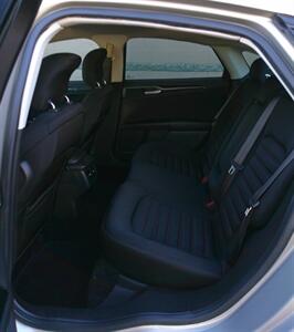 2015 Ford Fusion SE   - Photo 16 - Mesa, AZ 85202
