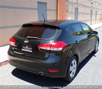 2016 Kia Forte5 LX   - Photo 7 - Mesa, AZ 85202