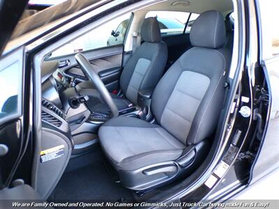 2016 Kia Forte5 LX   - Photo 16 - Mesa, AZ 85202