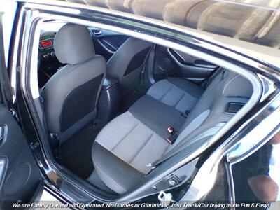2016 Kia Forte5 LX   - Photo 18 - Mesa, AZ 85202