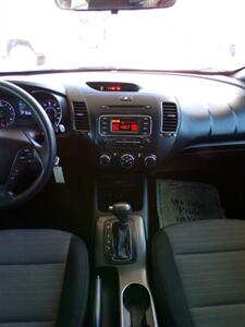 2016 Kia Forte5 LX   - Photo 33 - Mesa, AZ 85202
