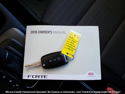 2016 Kia Forte5 LX   - Photo 45 - Mesa, AZ 85202