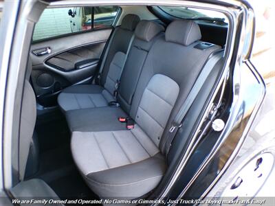 2016 Kia Forte5 LX   - Photo 20 - Mesa, AZ 85202