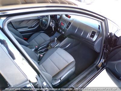 2016 Kia Forte5 LX   - Photo 28 - Mesa, AZ 85202
