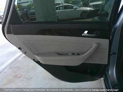 2016 Hyundai Sonata Limited   - Photo 18 - Mesa, AZ 85202