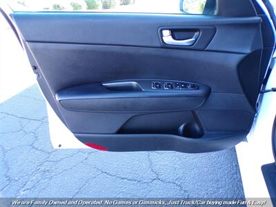 2020 Kia Optima LX - Photo 11 - Mesa, AZ 85202