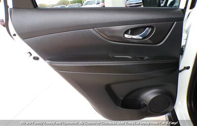 2020 Nissan Rogue SV   - Photo 14 - Mesa, AZ 85202