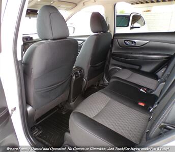 2020 Nissan Rogue SV   - Photo 15 - Mesa, AZ 85202