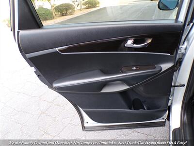 2020 Kia Sorento LX - Photo 18 - Mesa, AZ 85202