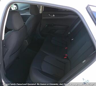 2021 Kia K5 LX   - Photo 14 - Mesa, AZ 85202
