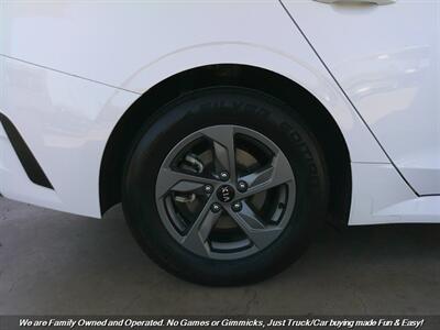 2021 Kia K5 LX   - Photo 46 - Mesa, AZ 85202