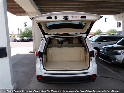 2015 Toyota Highlander XLE - Photo 9 - Mesa, AZ 85202