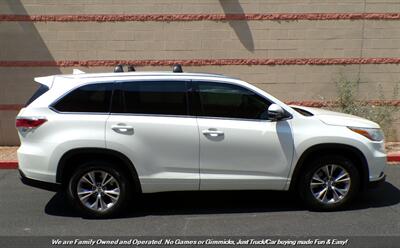 2015 Toyota Highlander XLE - Photo 6 - Mesa, AZ 85202