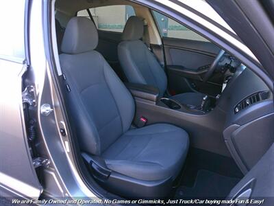 2015 Kia Optima LX   - Photo 26 - Mesa, AZ 85202