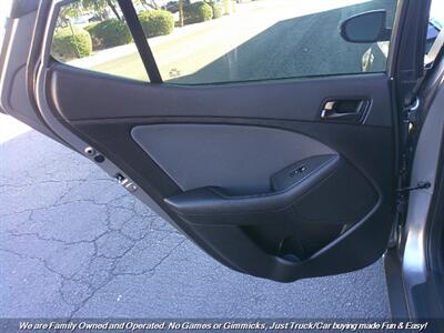 2015 Kia Optima LX   - Photo 17 - Mesa, AZ 85202