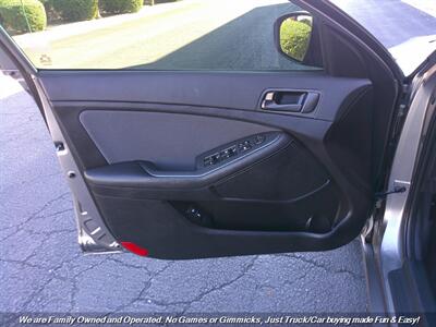 2015 Kia Optima LX   - Photo 12 - Mesa, AZ 85202