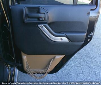 2011 Jeep Wrangler Rubicon   - Photo 18 - Mesa, AZ 85202