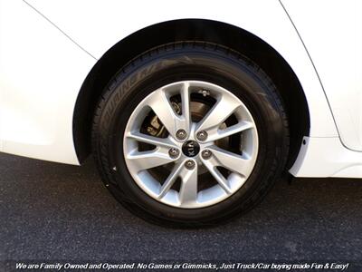 2018 Kia Optima LX   - Photo 42 - Mesa, AZ 85202