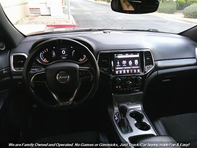 2020 Jeep Grand Cherokee Altitude   - Photo 13 - Mesa, AZ 85202