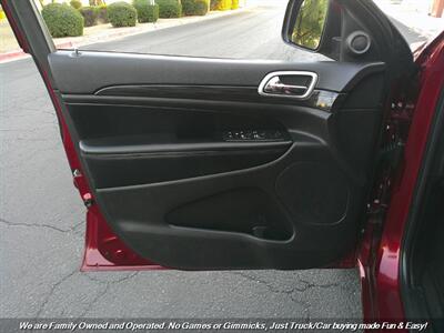 2020 Jeep Grand Cherokee Altitude   - Photo 12 - Mesa, AZ 85202