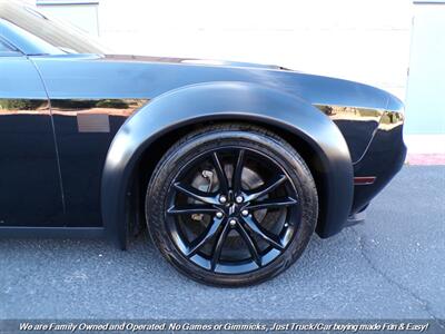 2017 Dodge Challenger R/T   - Photo 35 - Mesa, AZ 85202
