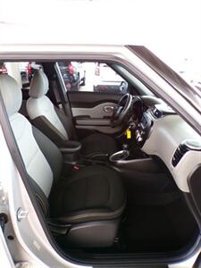 2015 Kia Soul +   - Photo 28 - Mesa, AZ 85202