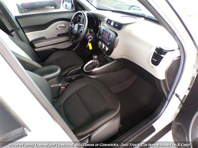 2015 Kia Soul +   - Photo 29 - Mesa, AZ 85202