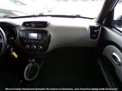 2015 Kia Soul +   - Photo 32 - Mesa, AZ 85202