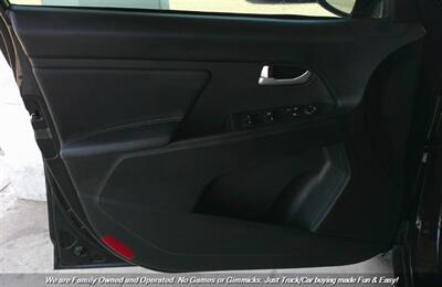2013 Kia Sportage LX   - Photo 9 - Mesa, AZ 85202