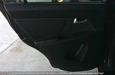 2013 Kia Sportage LX   - Photo 14 - Mesa, AZ 85202
