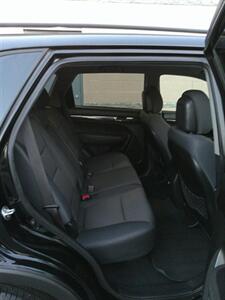2013 Kia Sorento LX - Photo 23 - Mesa, AZ 85202